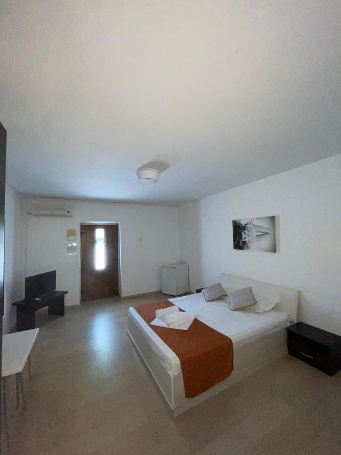 Hostel Cazino Nord Rooms 马马亚 外观 照片